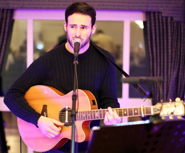 Gallery: Steve Sings